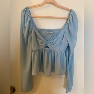 Abercrombie & Fitch twist front long sleeve blouse